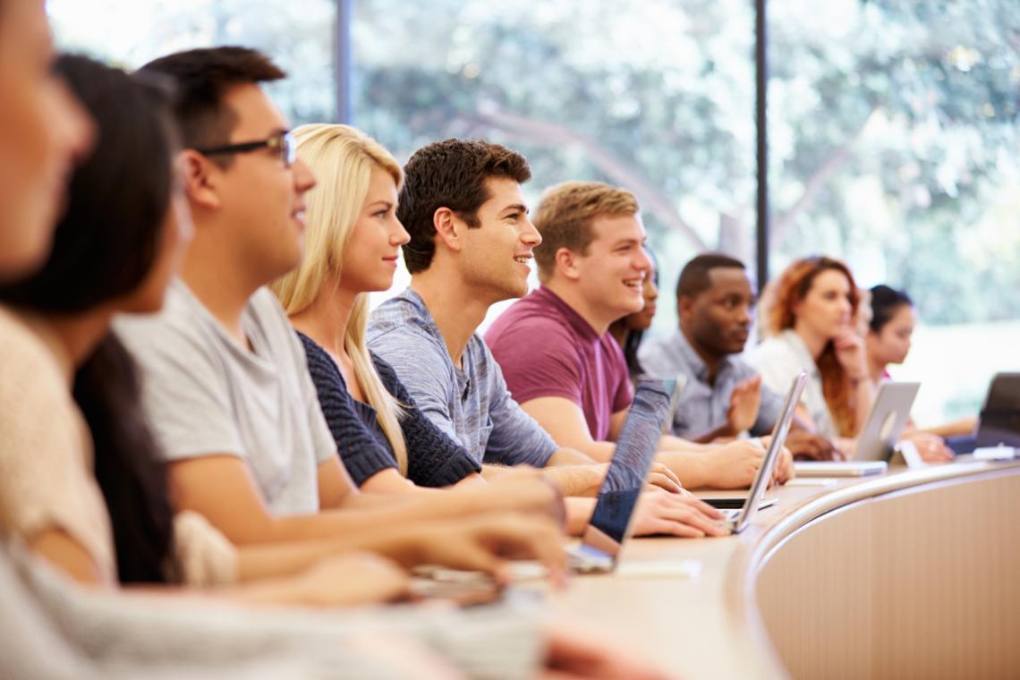 Studierende im Hörsaal