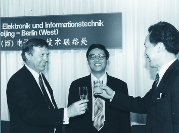 1987 Zusammenarbeit mit China